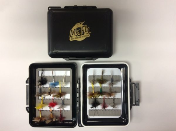 Mr Fly Waterproof & Floatable Fly Box w/ 21 Assorted Large Trout Flies