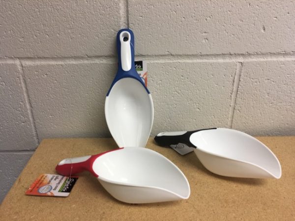 Heavy Duty Plastic Measuring Scoop with Soft Grip Handle