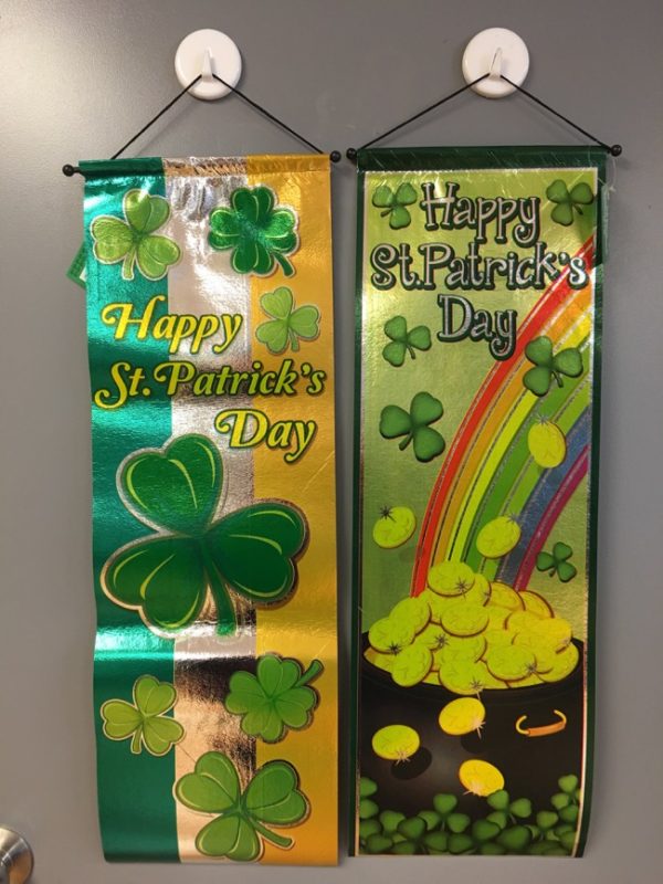 St. Patrick’s Day Foil Printed Non-Woven Hanging Banner ~ 30″L